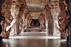 1000 pillar hall