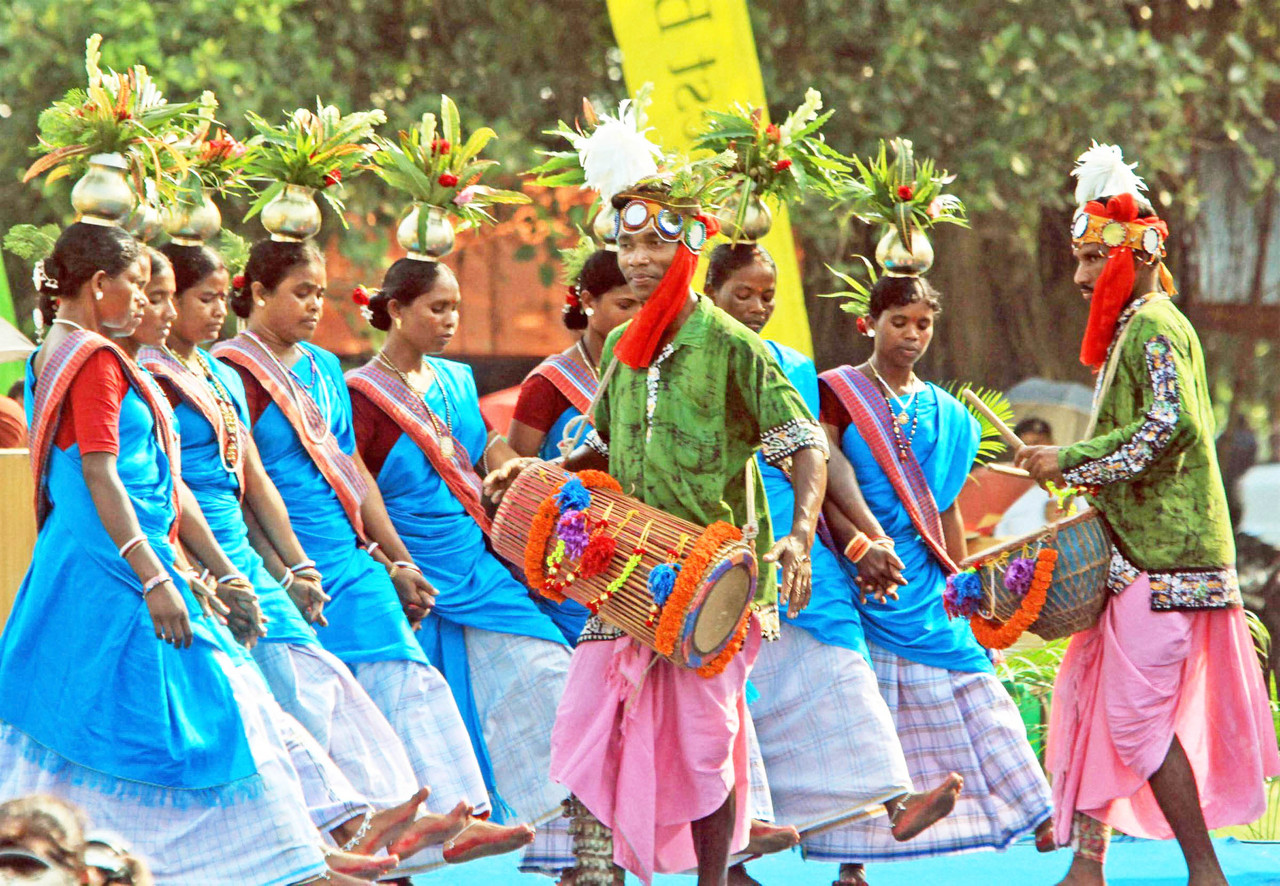 culture and traditions Filipino people are known as settlers in many parts of the world they are like the chameleon who easily adapts to different environments. culture and traditions Filipino people are known as settlers in many parts of the world they are like the chameleon who easily adapts to different environments.