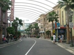 307743_2450549821068_107624392_n