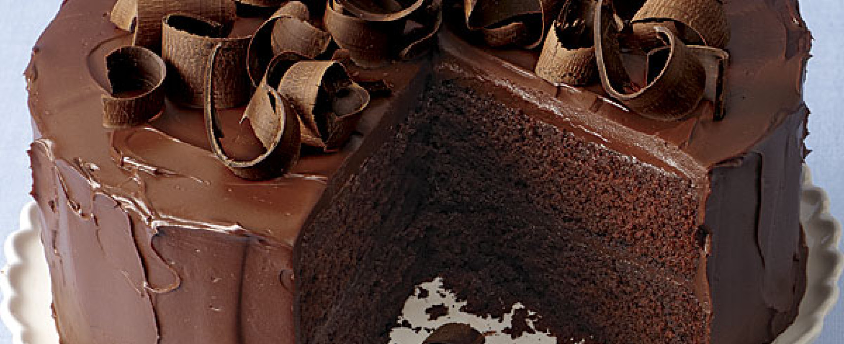 Satisfy Your Sweet Tooth With An Egg Less Chocolate Cake !