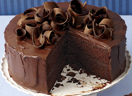 Satisfy Your Sweet Tooth With An Egg Less Chocolate Cake !