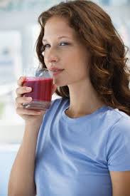Pomegranate-juice-resolves-digestion-problems